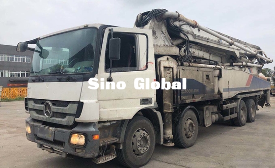 Beyaz Kullanılmış Zoomlion Beton Pompası Kamyonu 52m 4 aks Euro3 14.256L