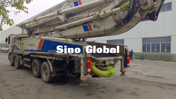 İkinci El Zoomlion Model 2013 Benz Şasili 56m Beyaz Beton Pompası Kamyonu
