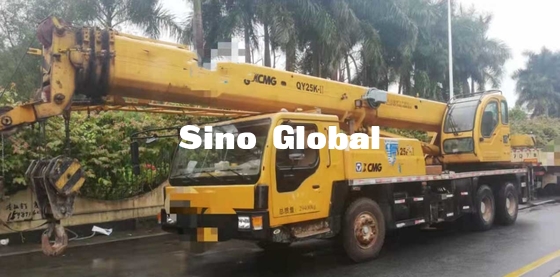 ikinci el XCMG Vinç 25 Ton Kapasiteli 3000mm Çalışma Yarıçapı